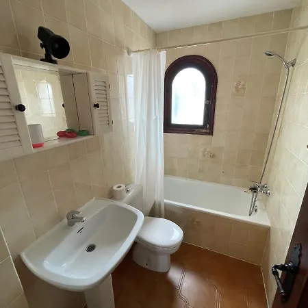 Almendros A Apartment *
