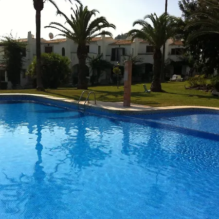 Almendros A Apartment *